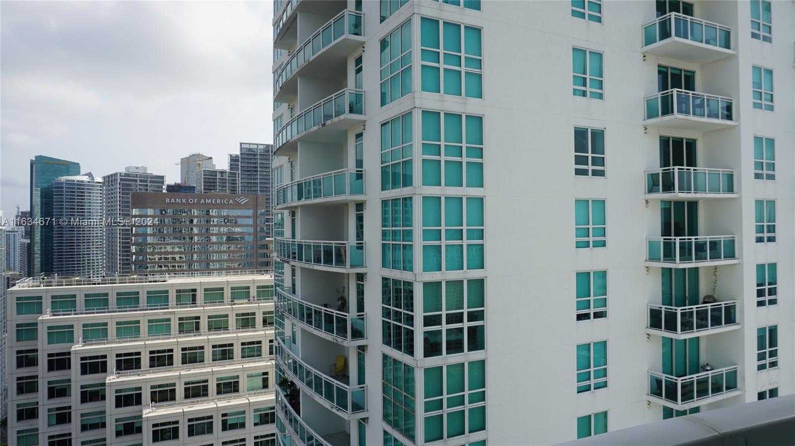 photo 3: 951 bRICKELL Unit 4000, Miami FL undefined