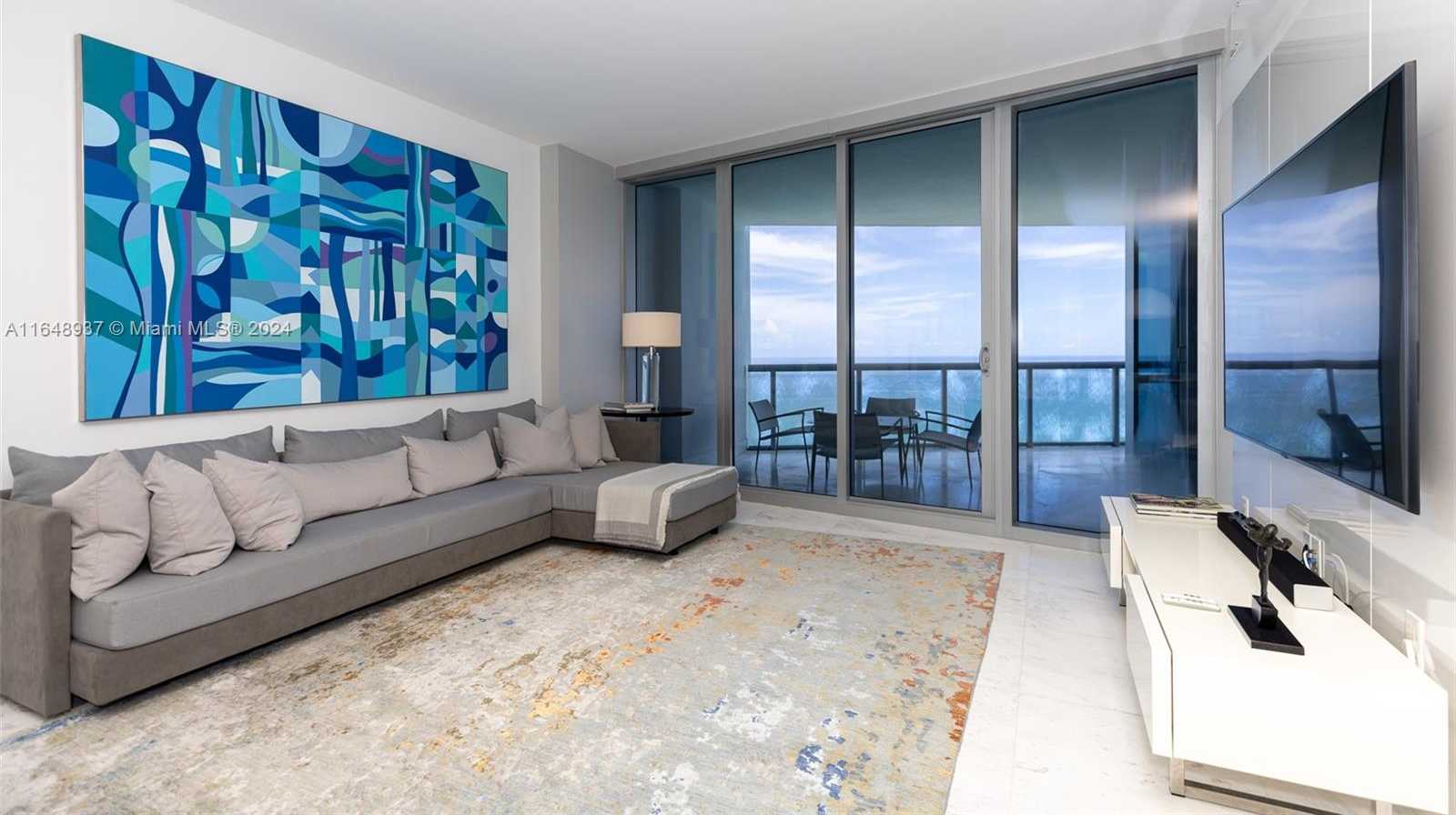 photo 3: 17121 COLLINS AVE Unit 4004, Sunny Isles Beach FL 33160