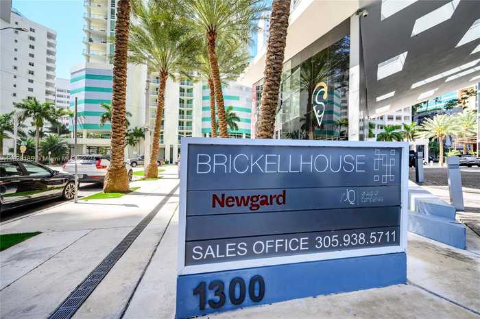 photo 32: 1300 Brickell Bay Dr Unit 809, Miami FL 33131