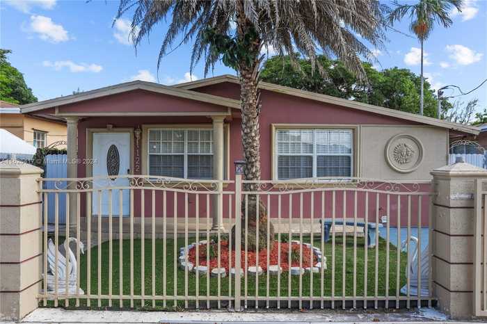 photo 2: 1122 NW 59th St, Miami FL 33127