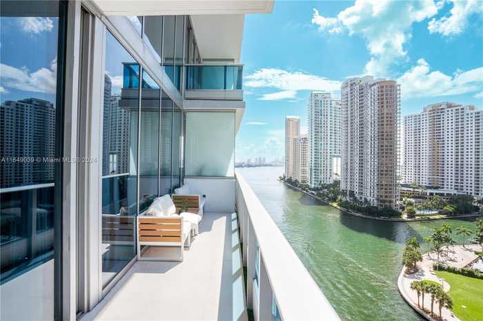 photo 1: 200 Biscayne Boulevard Way Unit 1407, Miami FL 33131