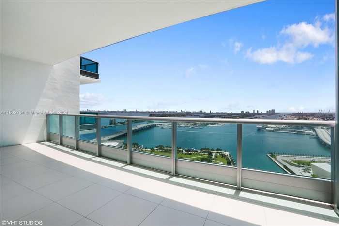 photo 2: 900 Biscayne Blvd Unit 4102, Miami FL 33132