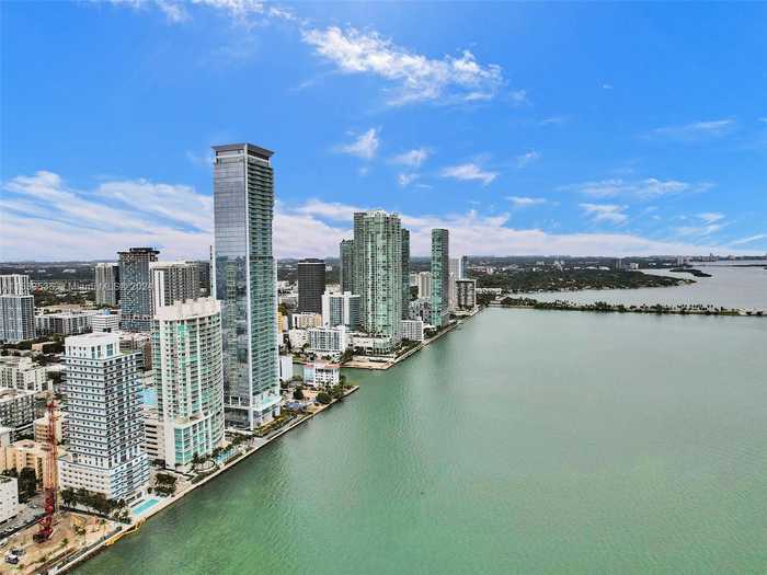 photo 2: 700 NE 26th Ter Unit 3505, Miami FL 33137