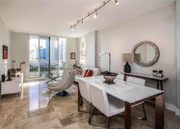 photo 1: 888 Brickell Key Dr Unit 902, Miami FL 33131