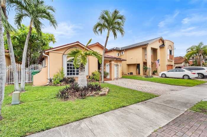 photo 1: 8313 NW 194th Ter, Hialeah FL 33015