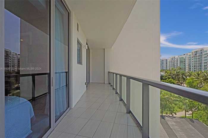 photo 43: 3250 NE 188th St Unit 402, Aventura FL 33180