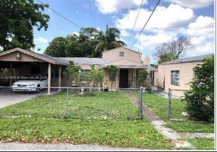 photo 1: 2780 NW 22nd St, Miami FL 33142