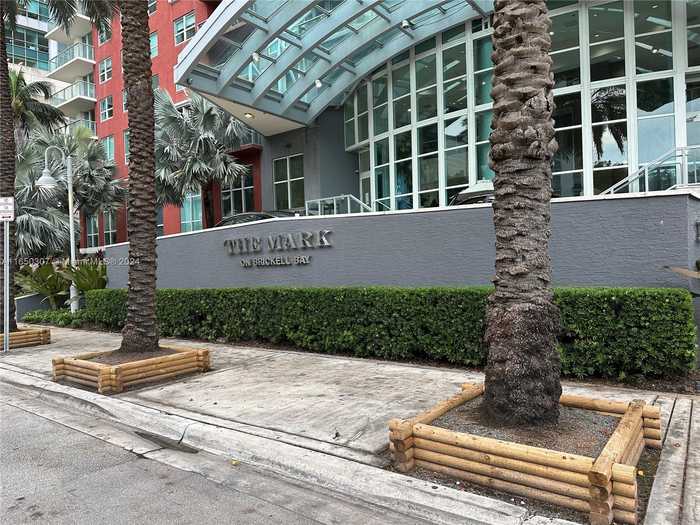 photo 1: 1155 Brickell Bay Dr Unit 603, Miami FL 33131