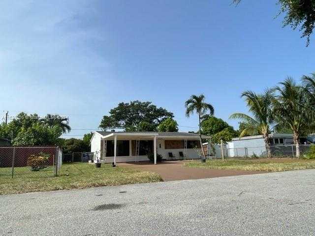 photo 2: 6141 Wiley St, Hollywood FL 33023