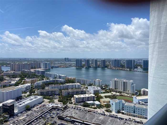 photo 26: 18201 Collins Ave Unit 4805, Sunny Isles Beach FL 33160