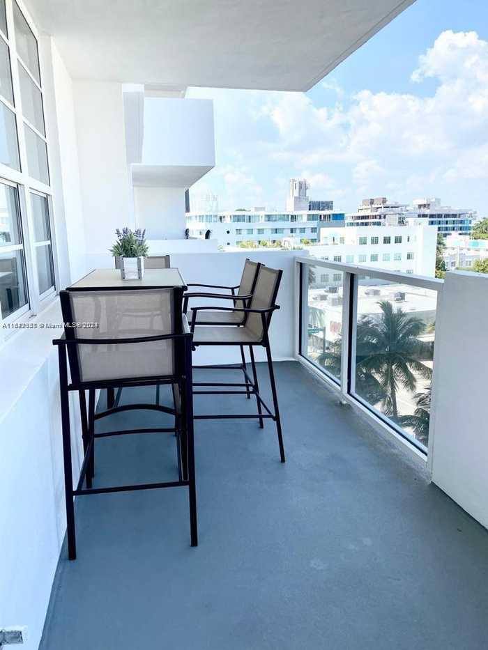 photo 2: Unit 608, Miami Beach FL 33139