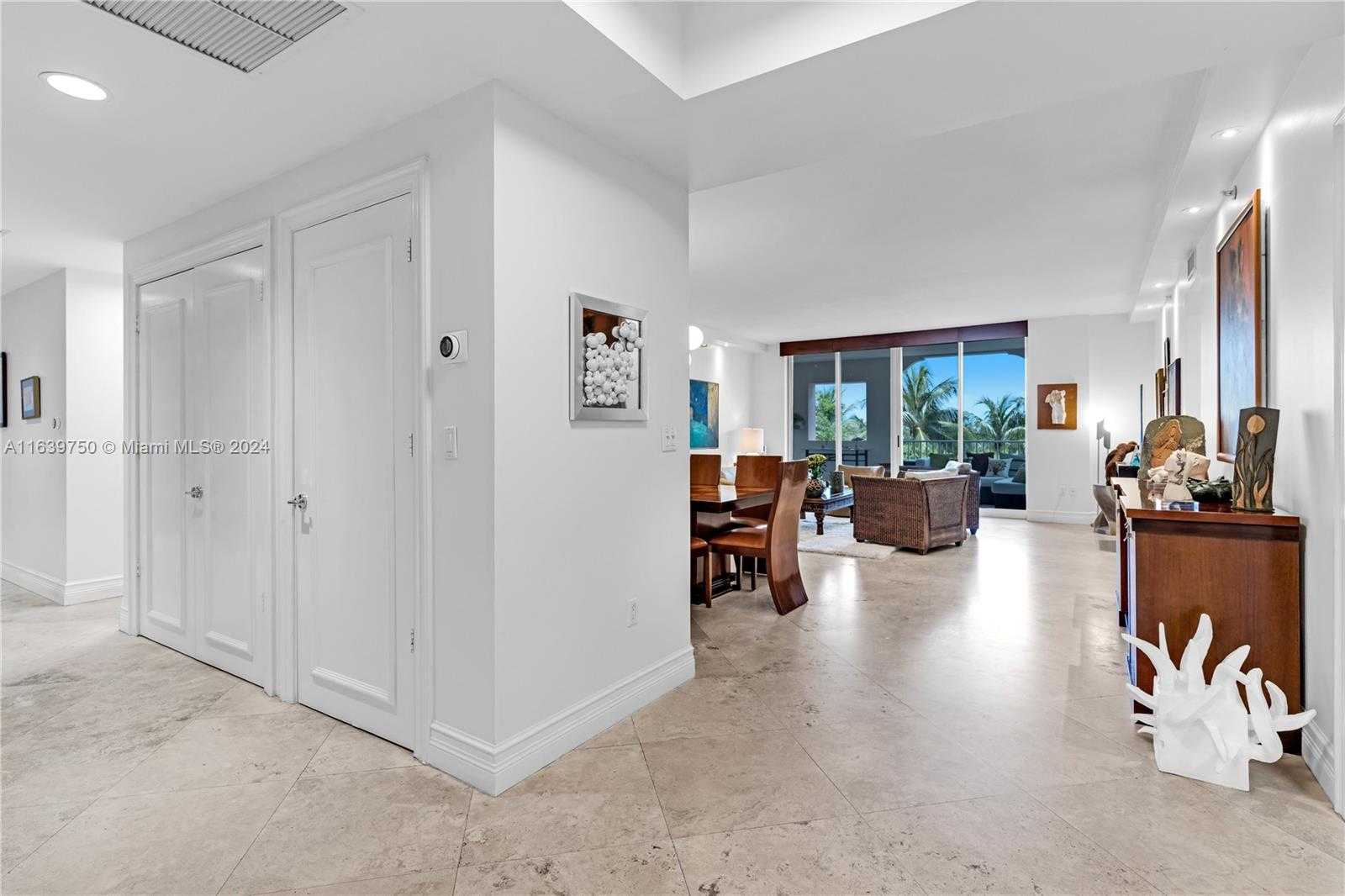 photo 3: 727 Crandon Blvd Unit 401, Key Biscayne FL 33149