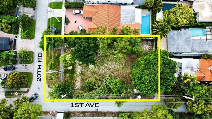 photo 2: 105 SW 20th Rd, Miami FL 33129