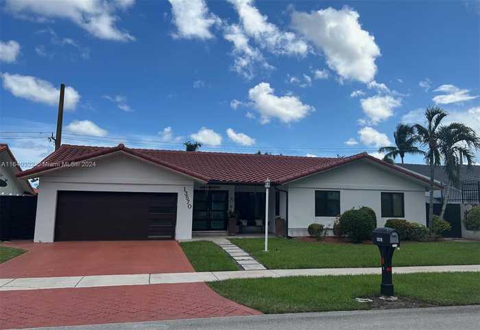 photo 1: 13570 SW 40th Ln, Miami FL 33175