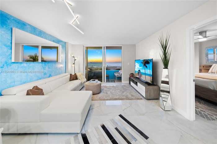 photo 1: 465 Ocean Dr Unit 315, Miami Beach FL 33139