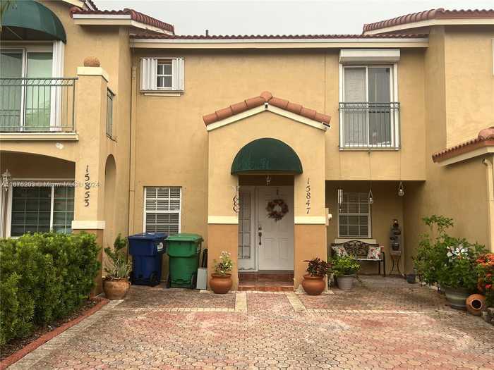 photo 1: 15847 SW 71st St Unit 0, Miami FL 33193