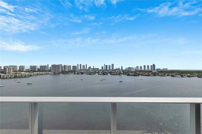 photo 1: 17111 Biscayne Blvd Unit 1709, North Miami Beach FL 33160