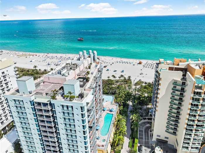 photo 2: 1500 Ocean Dr Unit 410, Miami Beach FL 33139