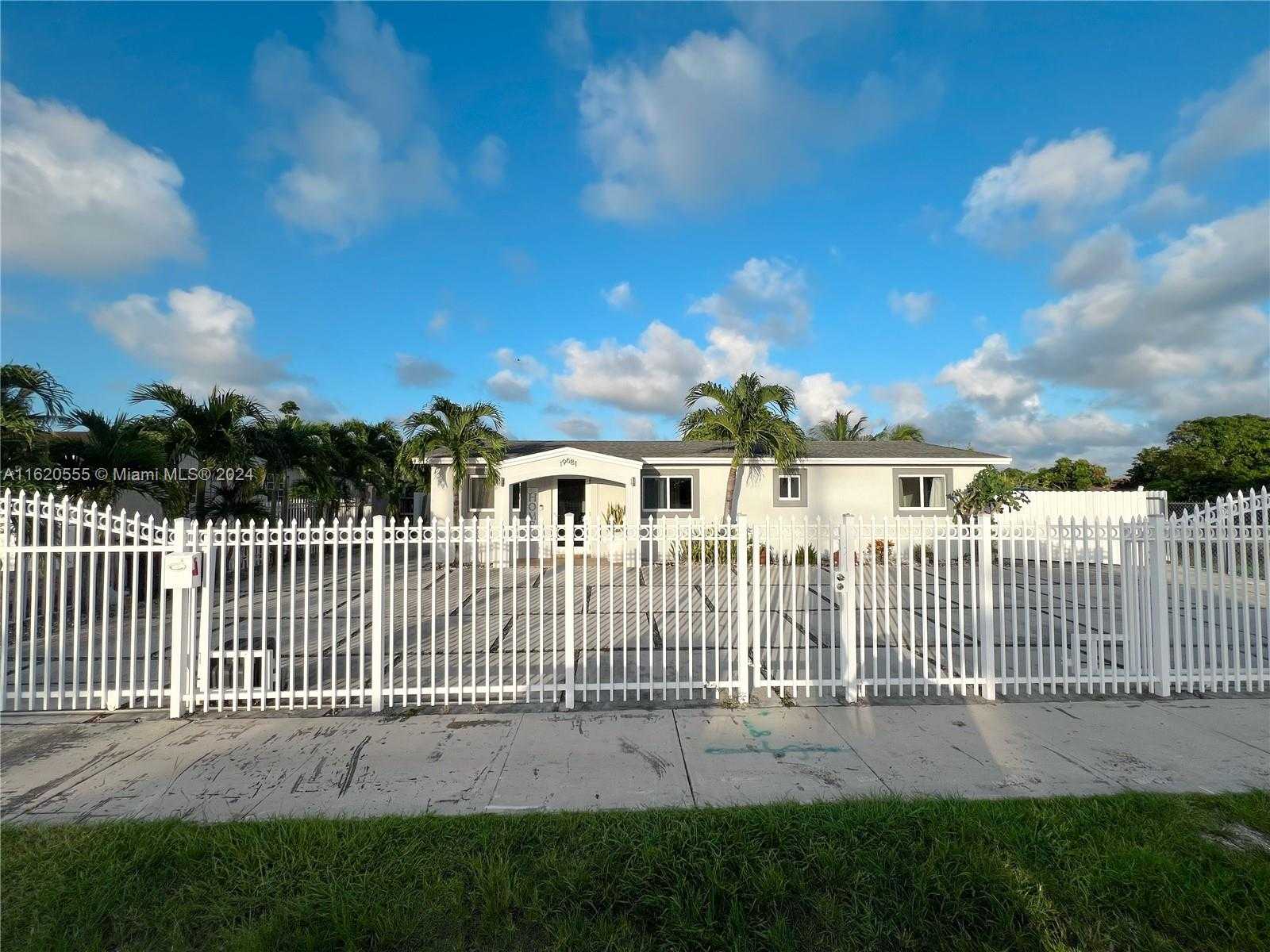 photo 2: 19681 SW 122nd Ave, Miami FL 33177