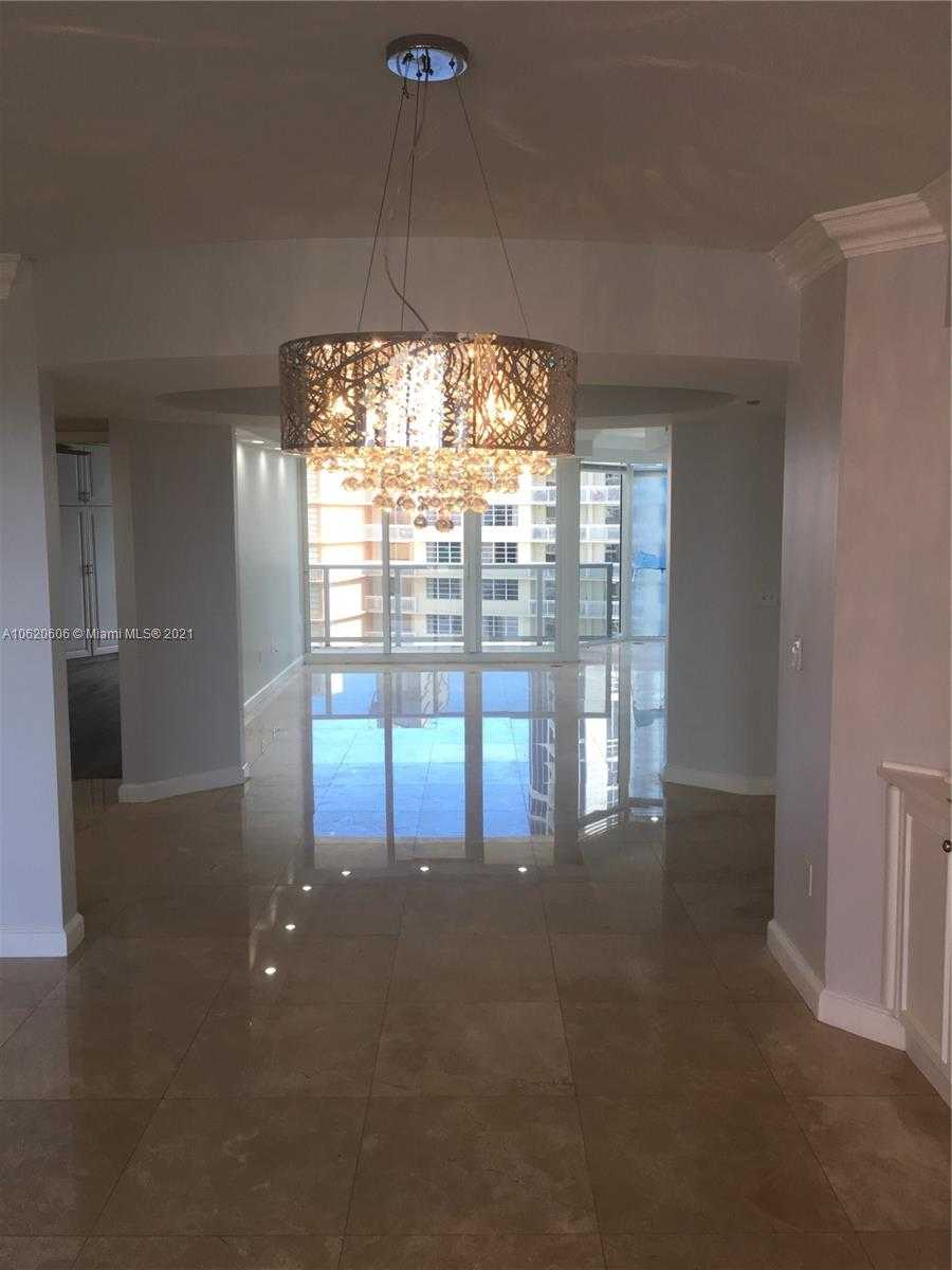 photo 3: 19333 Collins Ave Unit 1109, Sunny Isles Beach FL 33160