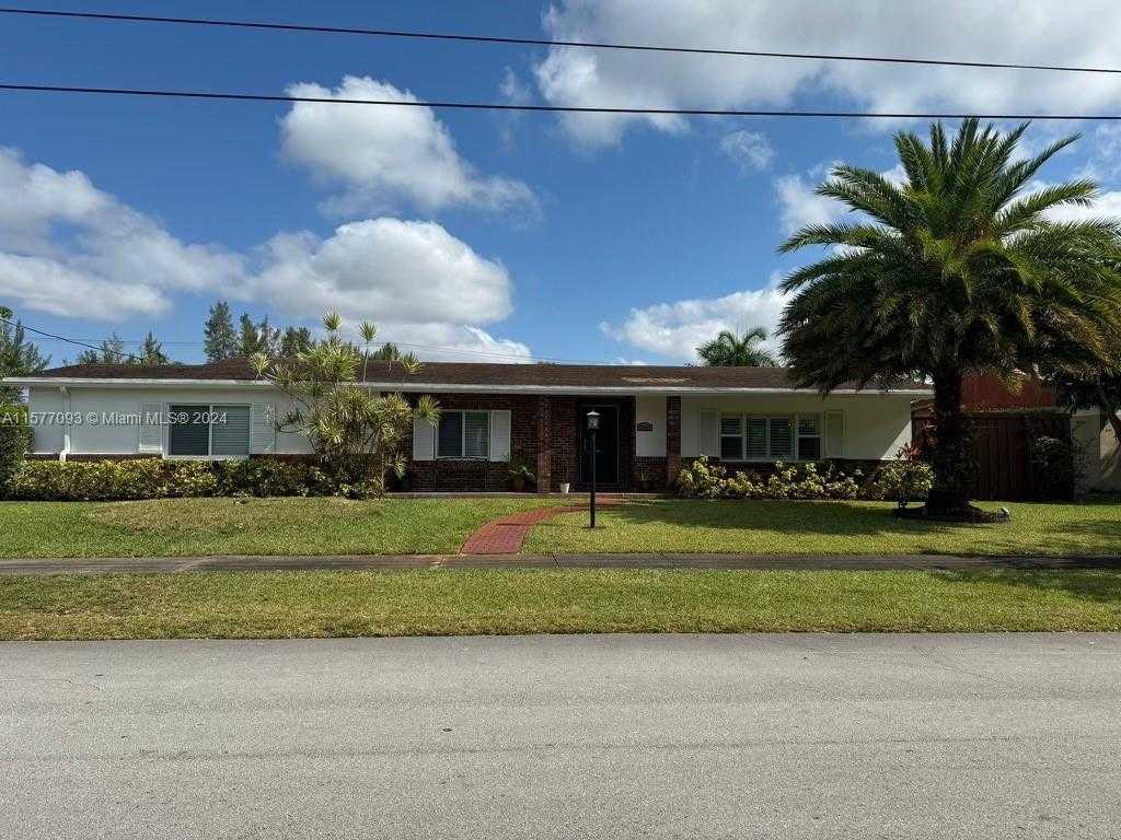 photo 3: 9261 SW 88th Ter, Miami FL 33176