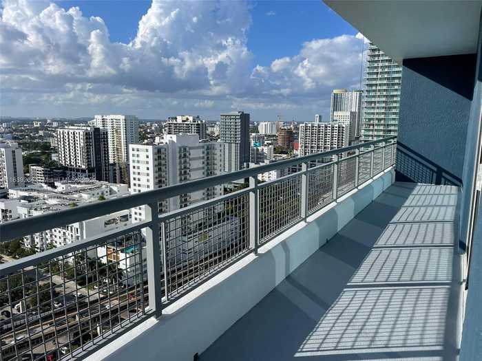 photo 33: 60 SW 13 ST Unit 2201, Miami FL 33131