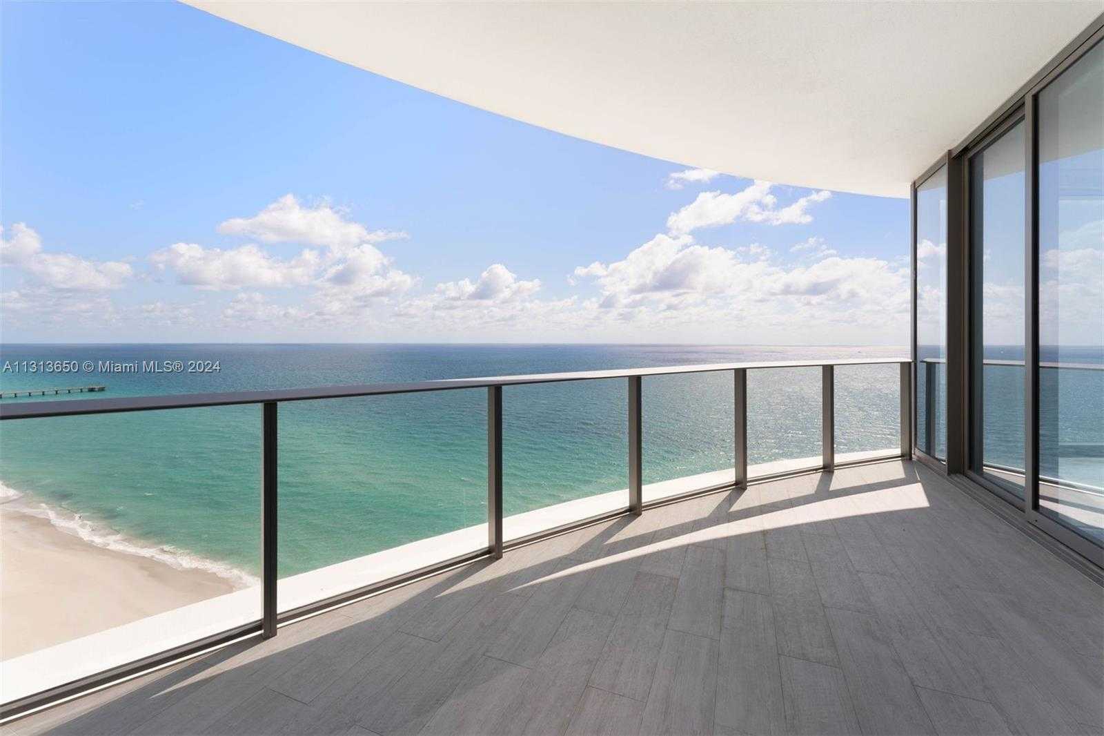 photo 1: 15701 Collins Ave Unit 2101, Sunny Isles Beach FL 33160