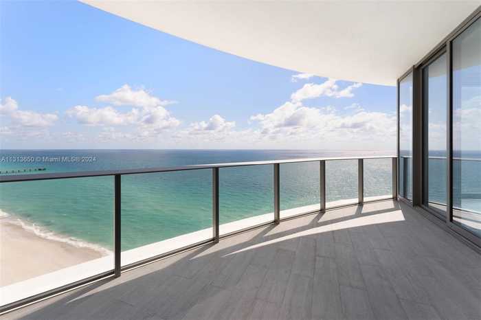 photo 1: 15701 Collins Ave Unit 2101, Sunny Isles Beach FL 33160