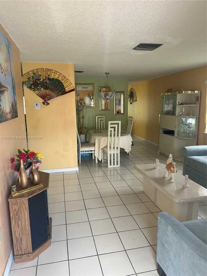 photo 1: 6275 SW 130th Ave Unit 809, Miami FL 33183