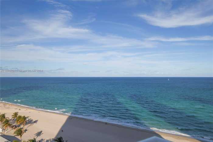 photo 2: 18201 Collins Ave Unit 1604, Sunny Isles Beach FL 33160