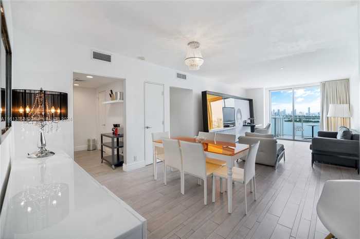 photo 2: 1100 West Ave Unit 1626, Miami Beach FL 33139