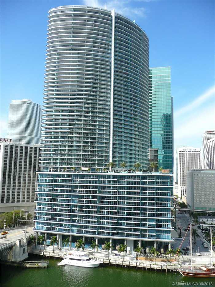 photo 1: 200 BISCAYNE BLVD Unit 3311, Miami FL 33131