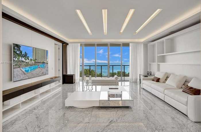 photo 2: 9705 Collins Ave Unit 702N, Bal Harbour FL 33154