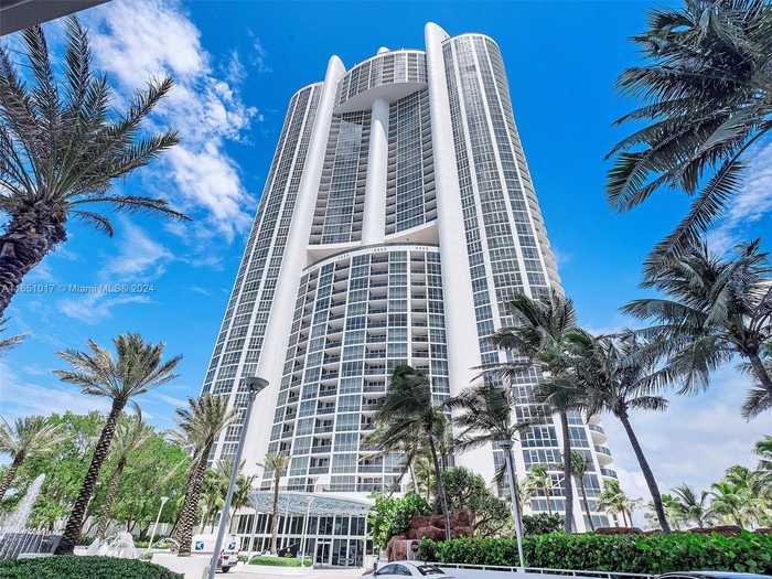 photo 31: 18201 Collins Ave Unit 4806, Sunny Isles Beach FL 33160