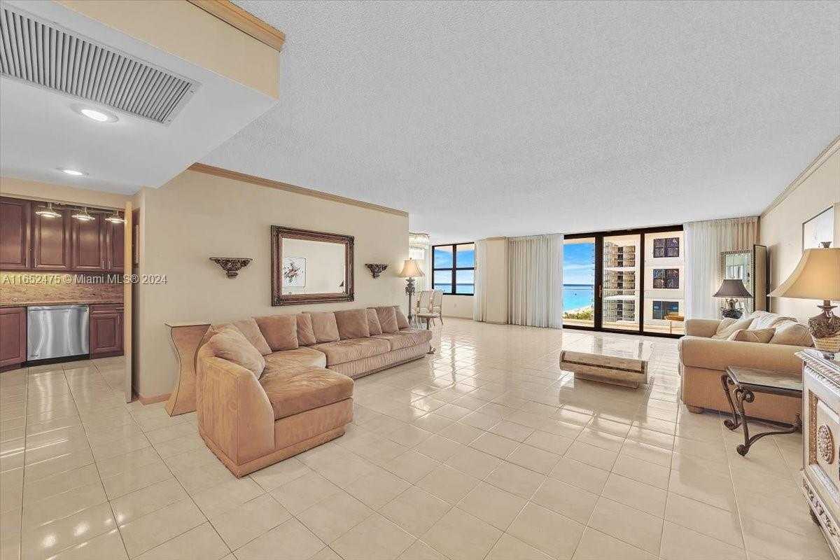 photo 3: 9801 Collins Ave Unit 18D, Bal Harbour FL 33154