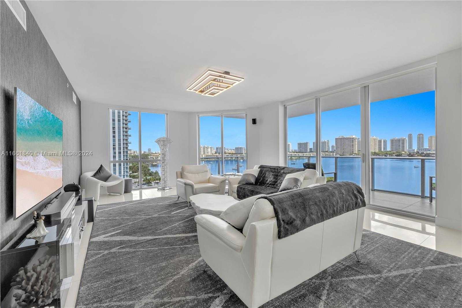 photo 3: 17111 Biscayne Blvd Unit 909, North Miami Beach FL 33160