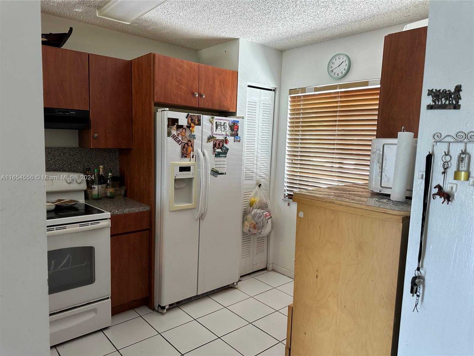 photo 3: 17480 SW 140th Ct Unit 17480, Miami FL 33177