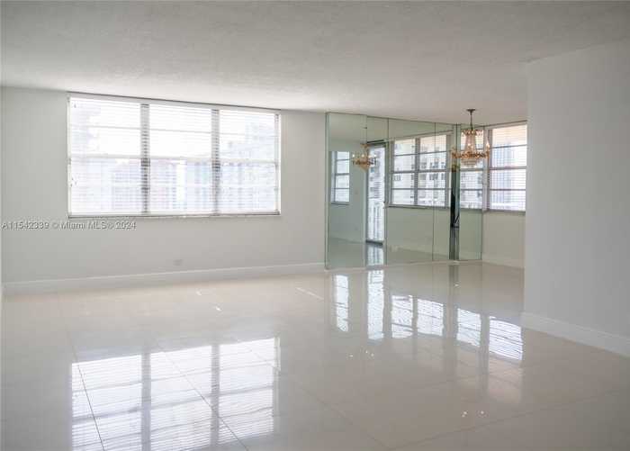 photo 2: Unit 1716, Sunny Isles Beach FL 33160