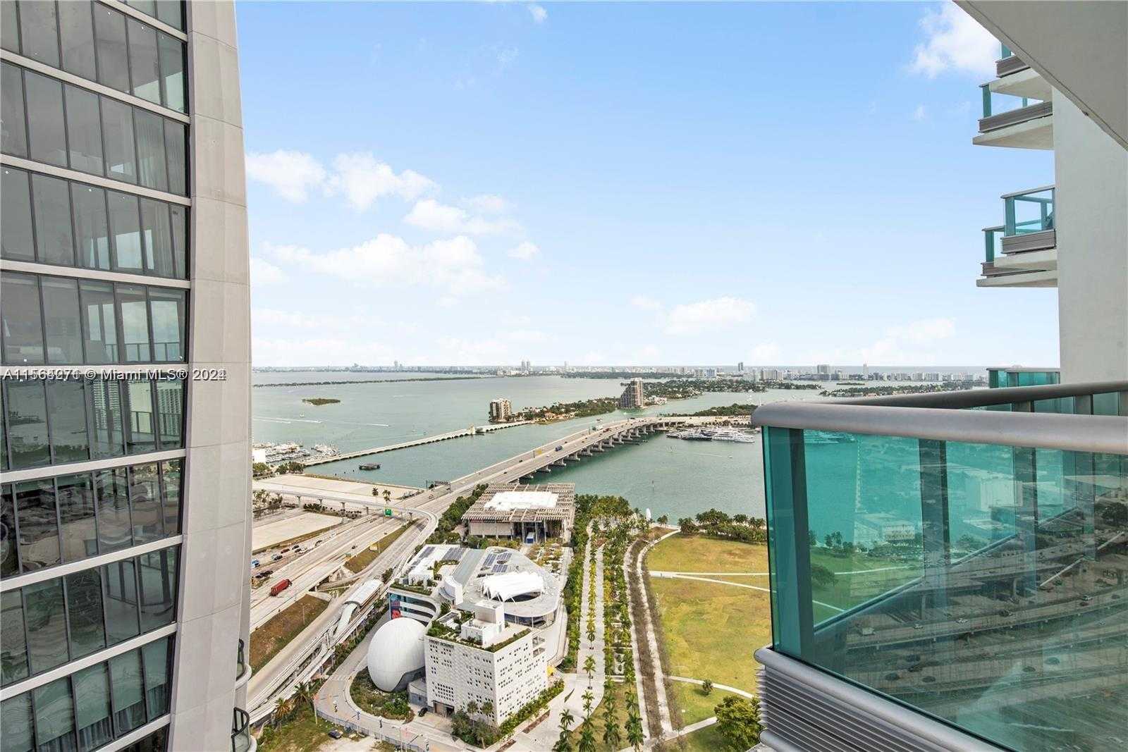 photo 2: 900 NE Biscayne Blvd Unit 4010, Miami FL 33132