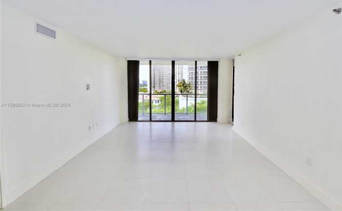 photo 2: 4000 ISLAND BL Unit 1003, Aventura FL 33160