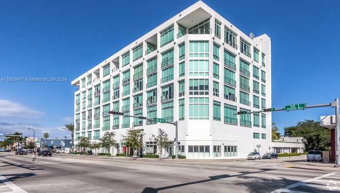 photo 1: 8101 Biscayne Blvd Unit R-708, Miami FL 33138