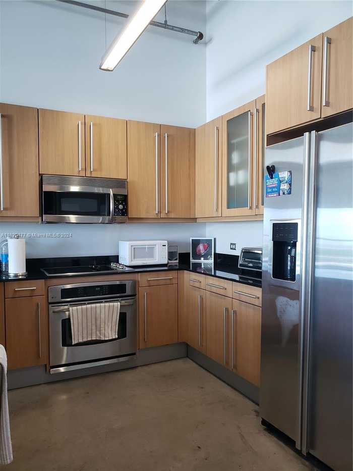 photo 5: 8101 Biscayne Blvd Unit R-708, Miami FL 33138