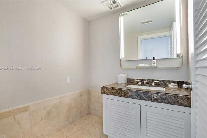 photo 28: 1 N Fort Lauderdale Beach Blvd Unit 1501, Fort Lauderdale FL 33304