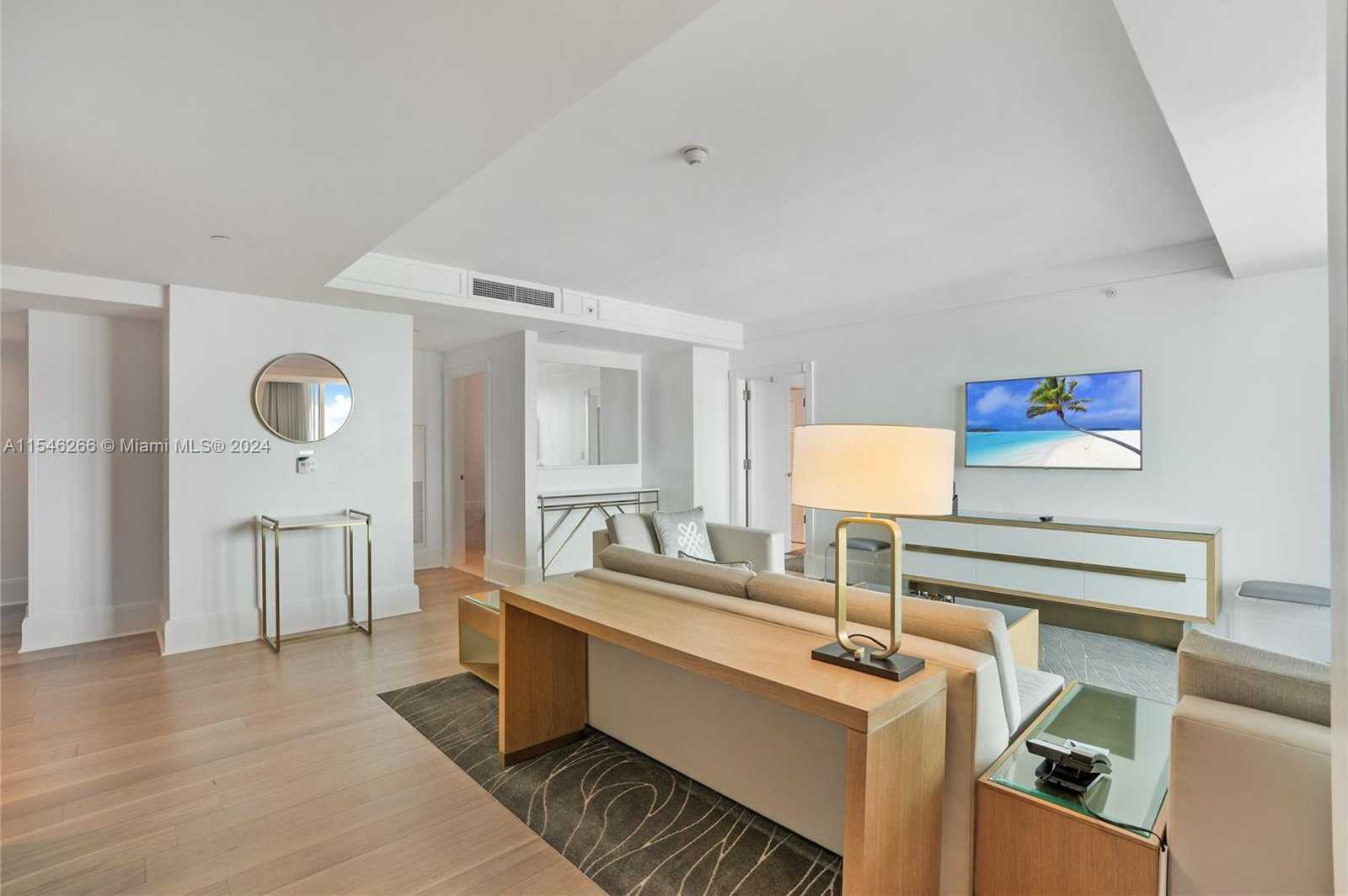 photo 3: 1 N Fort Lauderdale Beach Blvd Unit 1501, Fort Lauderdale FL 33304