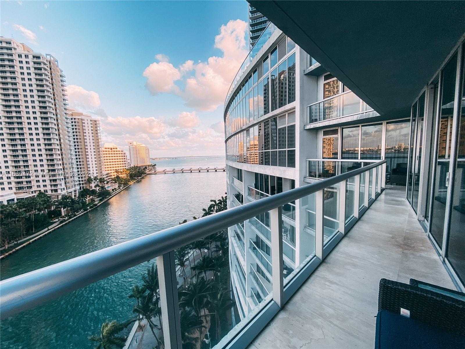 photo 3: 465 Brickell Ave Unit 1101, Miami FL 33131