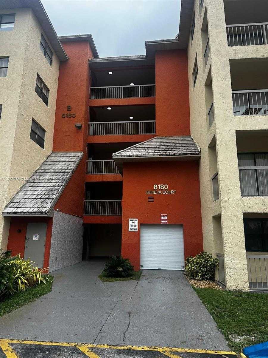 photo 1: 8180 Geneva Ct Unit 226, Doral FL 33166