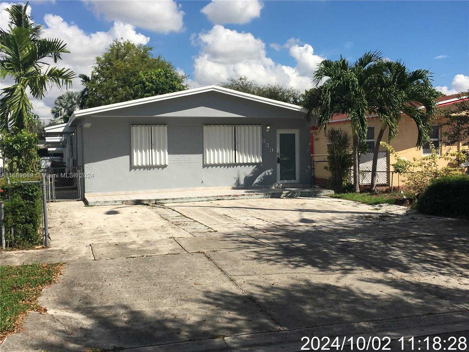 photo 1: 839 W 34th St, Hialeah FL 33012