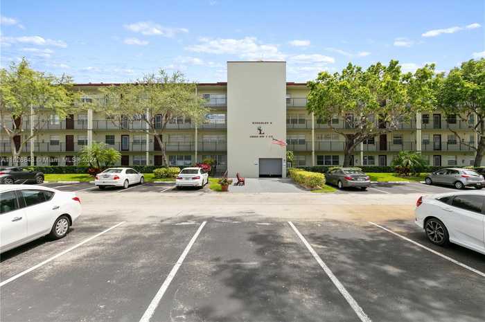 photo 28: 13250 SW 7th Ct Unit 412L, Pembroke Pines FL 33027