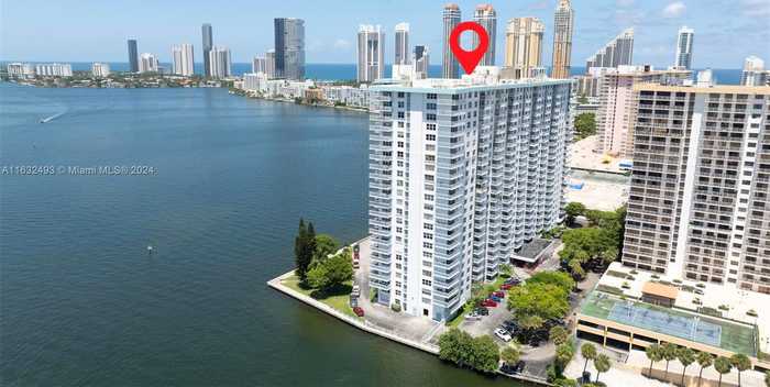 photo 32: 301 174th St Unit 2412, Sunny Isles Beach FL 33160