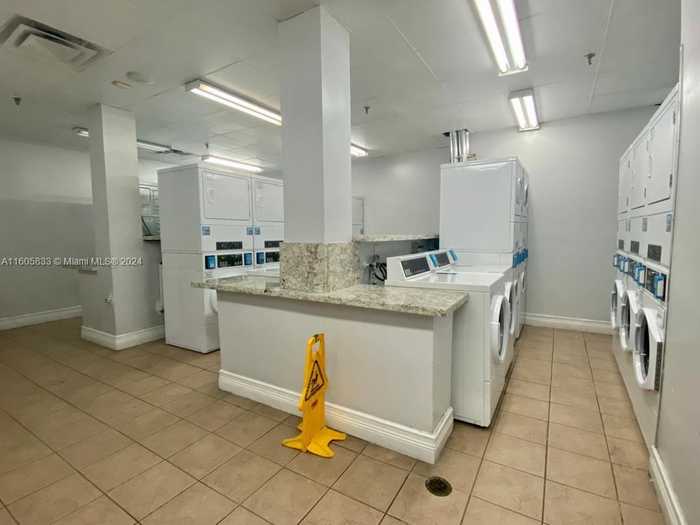 photo 25: 850 N Miami Ave Unit W-1004, Miami FL 33136